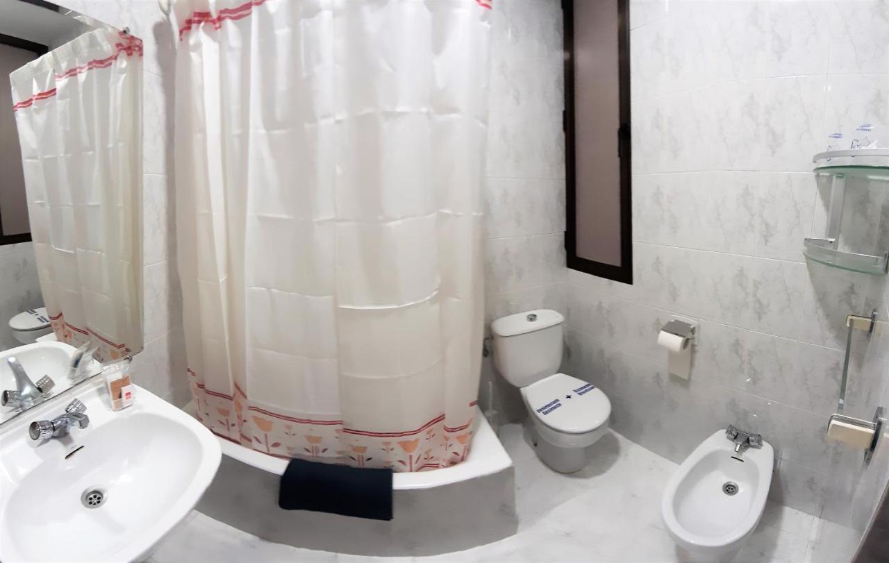 Hostal Dulcinea Madrid Buitenkant foto
